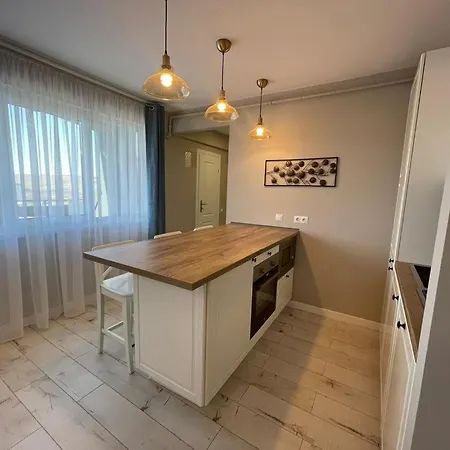 Romantic Jacuzzi Vivo Apartment *