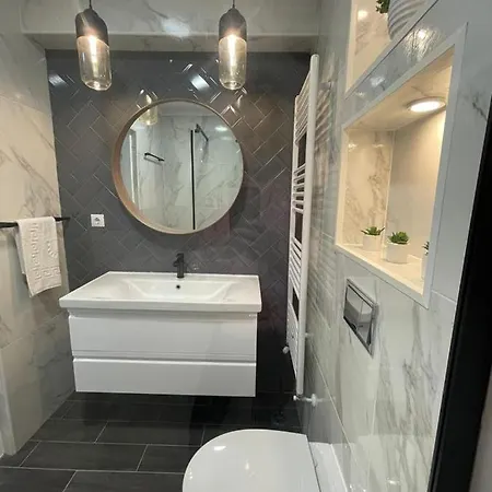 Romantic Jacuzzi Vivo Apartment *